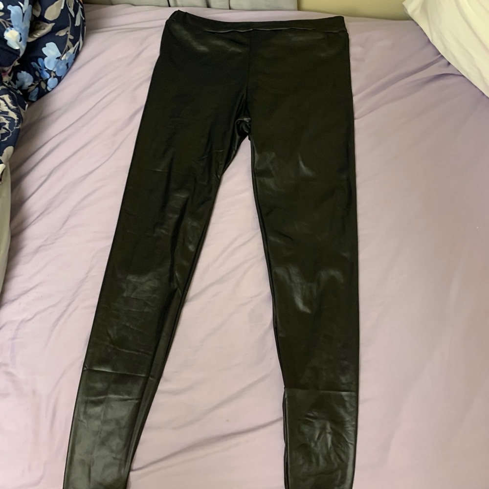 Leather leggings